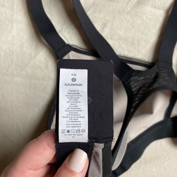 EUC Lululemon Awake to Lace Black & Barely Beige Bra Athletic Size 32D RARE - Picture 7 of 7
